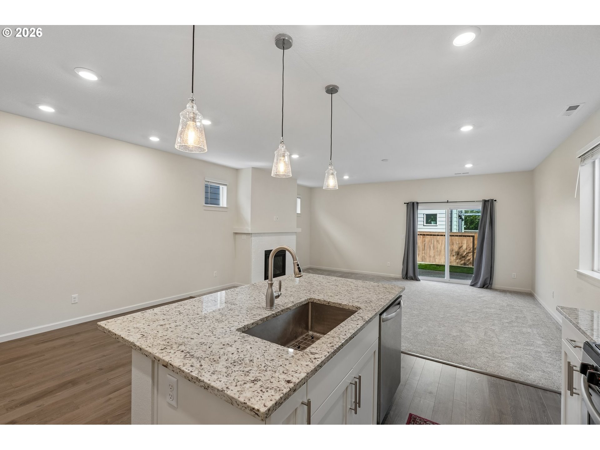 7249 Southwest Spruce Street Portland, OR 97223 - Photo 11 of 37