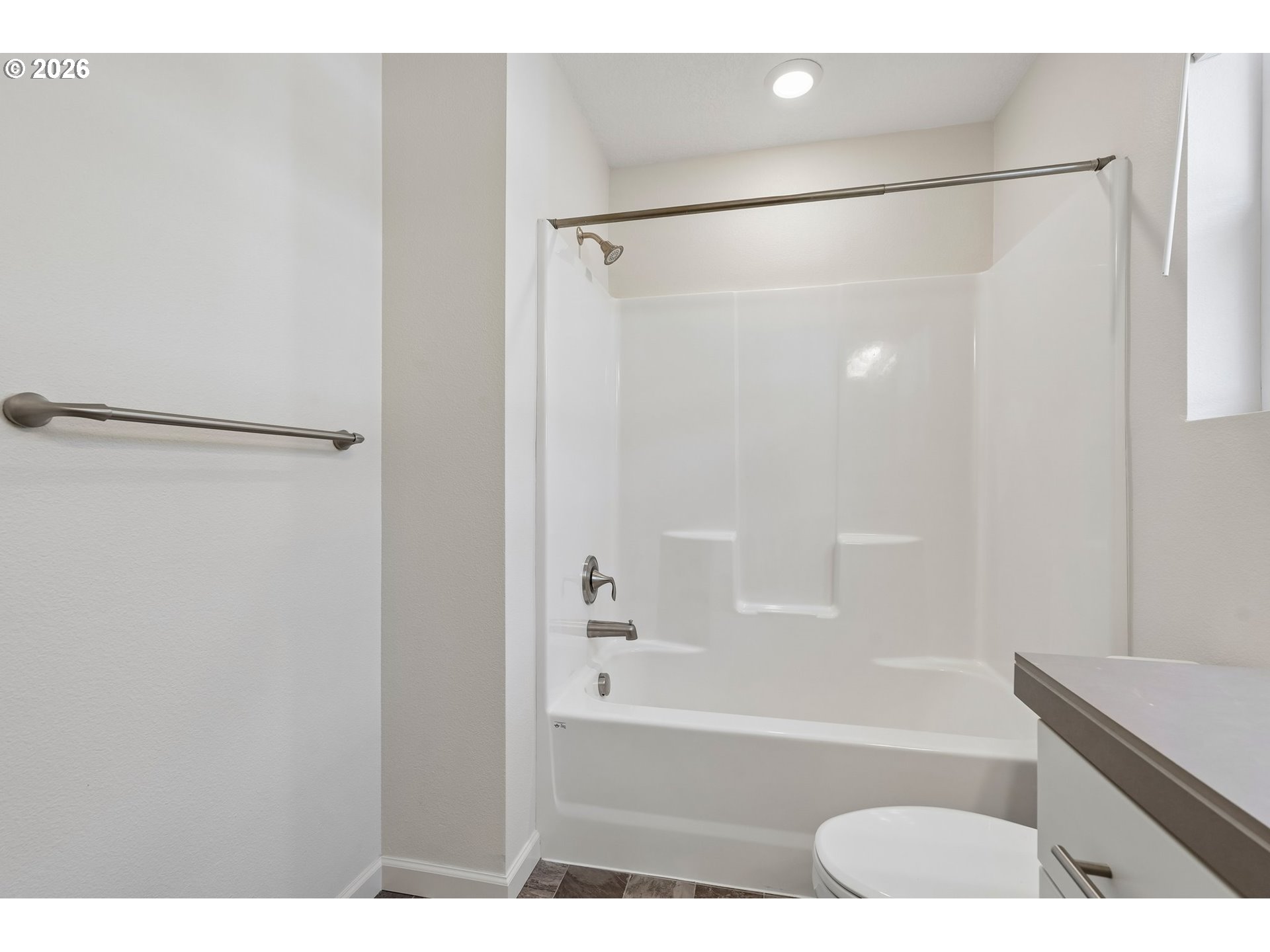 7249 Southwest Spruce Street Portland, OR 97223 - Photo 13 of 37