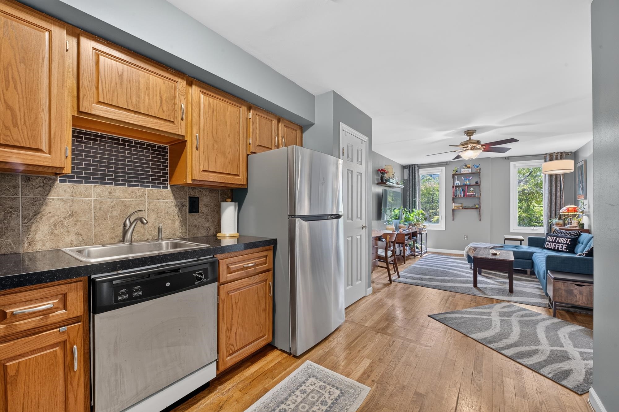 330 Monroe Street, Unit 2R Hoboken, NJ 07030 - Photo 11 of 19