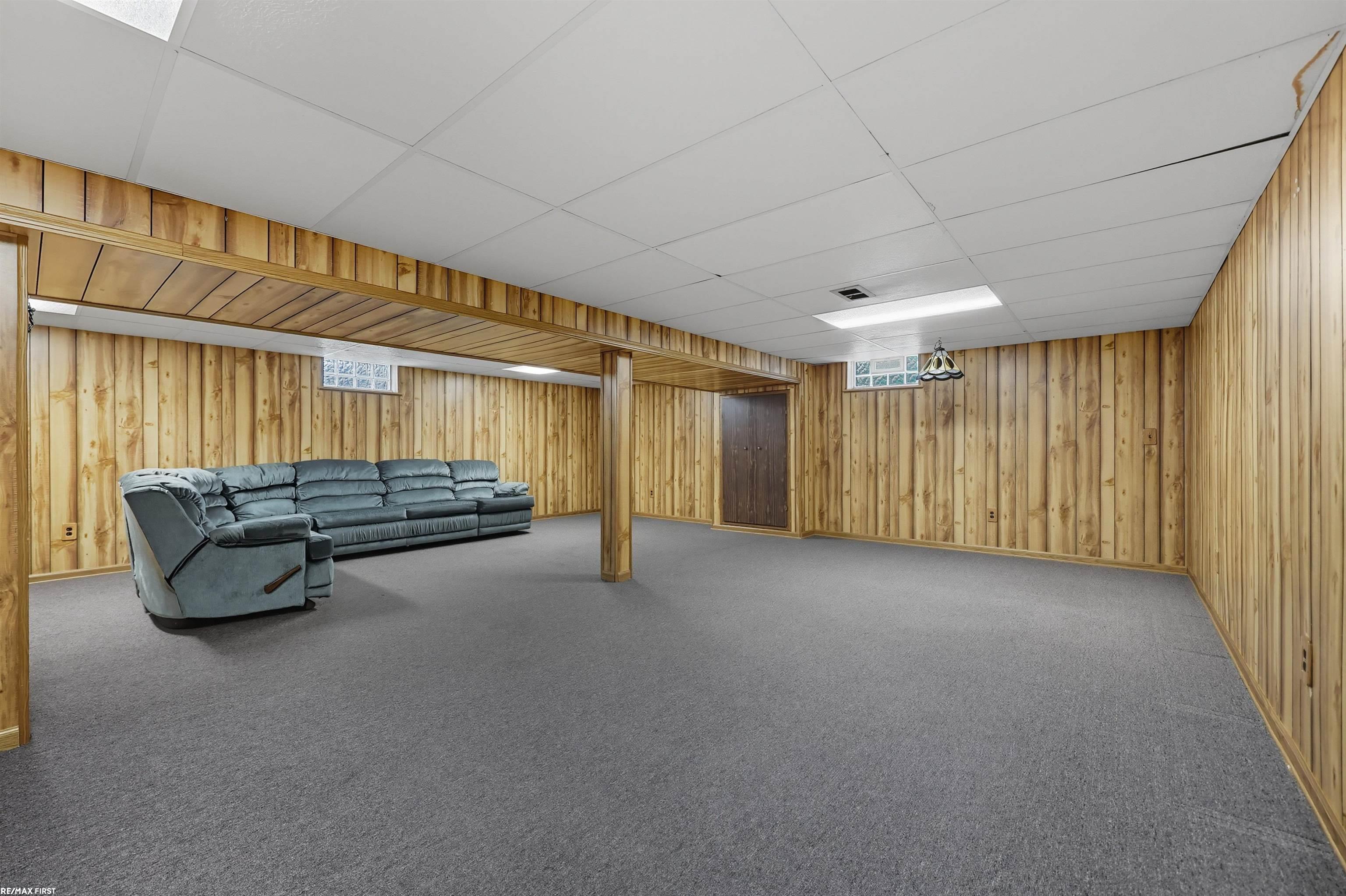 47760 Shelby Road Utica, MI 48317 - Photo 34 of 39 50189081-320cf4aa-7331-4508-8ece-1bbf65d31ced.JPG