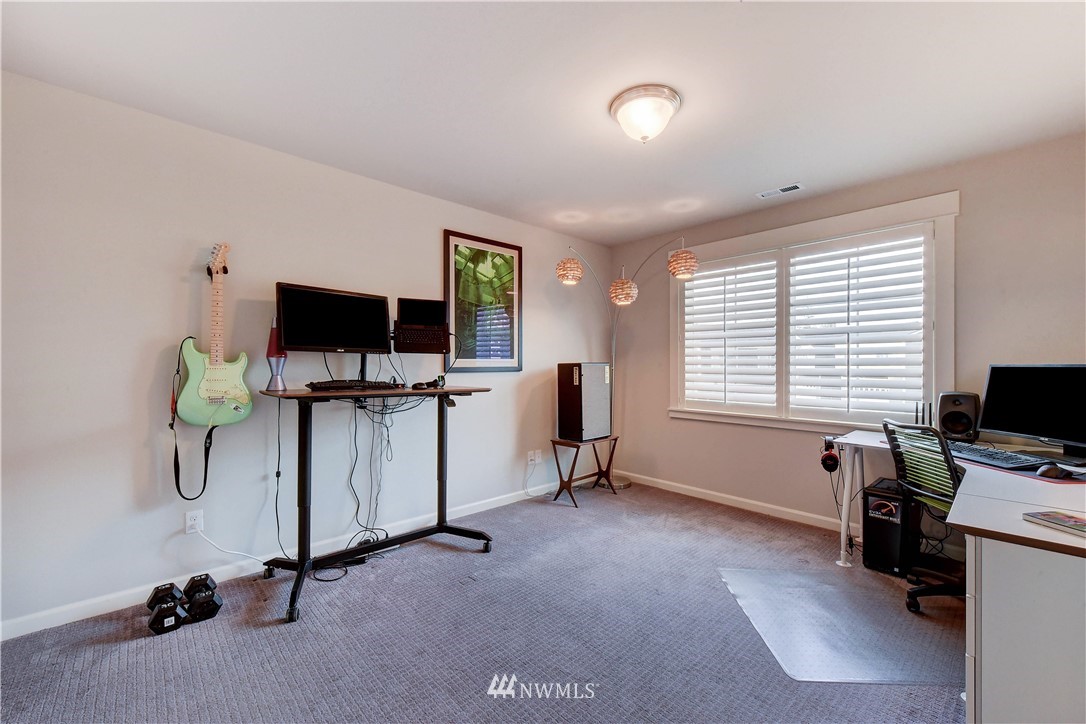 4428 185th Street Southeast Bothell, WA 98012 - Photo 17 of 31