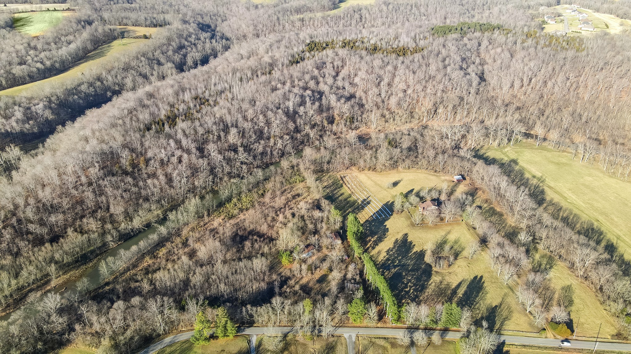 1855 New Hope Road Springfield, TN 37172 - Photo 4 of 35 a view of a yard with wooden fence