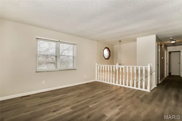 $2,135 | 5621 Wieland Drive, St. Louis, MO 63128