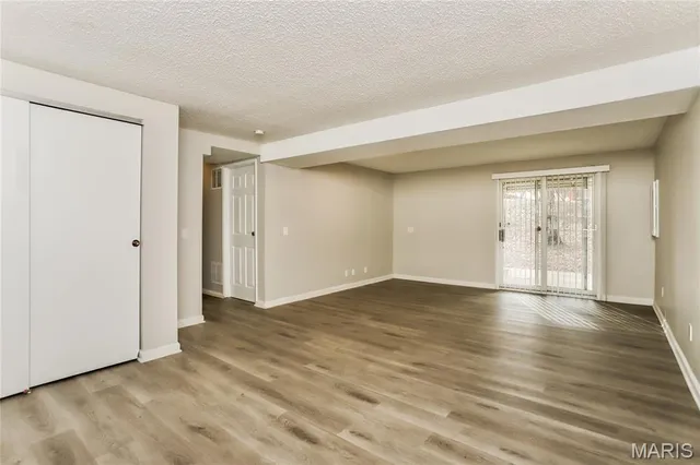 $2,135 | 5621 Wieland Drive, St. Louis, MO 63128