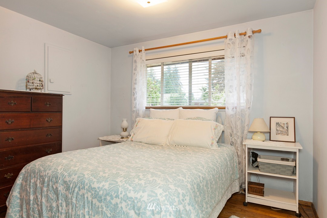 11439 Southeast 182nd Street Renton, WA 98055 - Photo 12 of 23