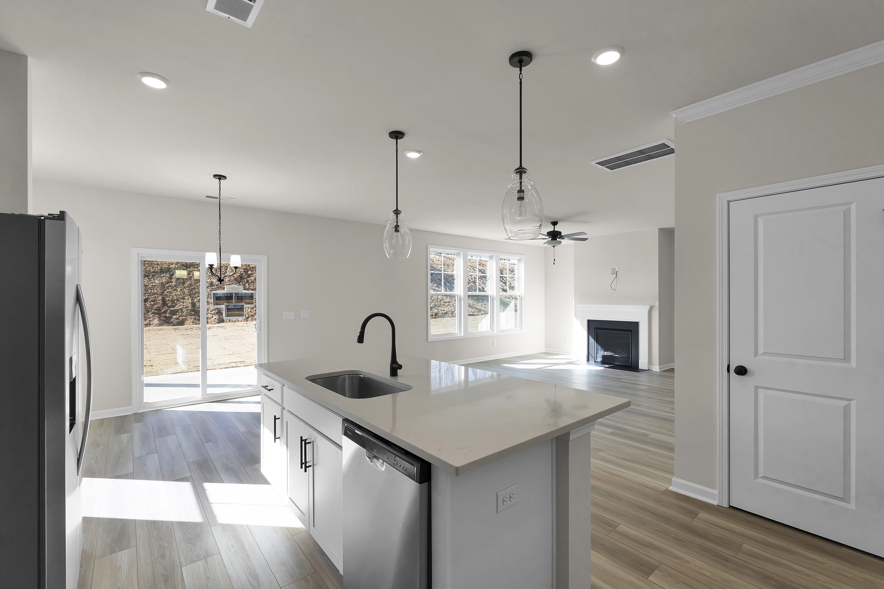 156 Hunter Ridge Drive Boiling Springs, SC 29316 - Photo 6 of 33 Gallery Image 6