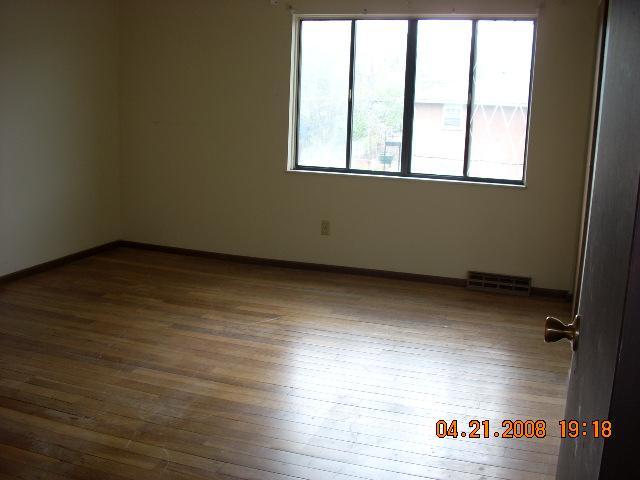 476 Barnett Road Columbus, OH 43213 - Photo 10 of 18 Gallery Image 10