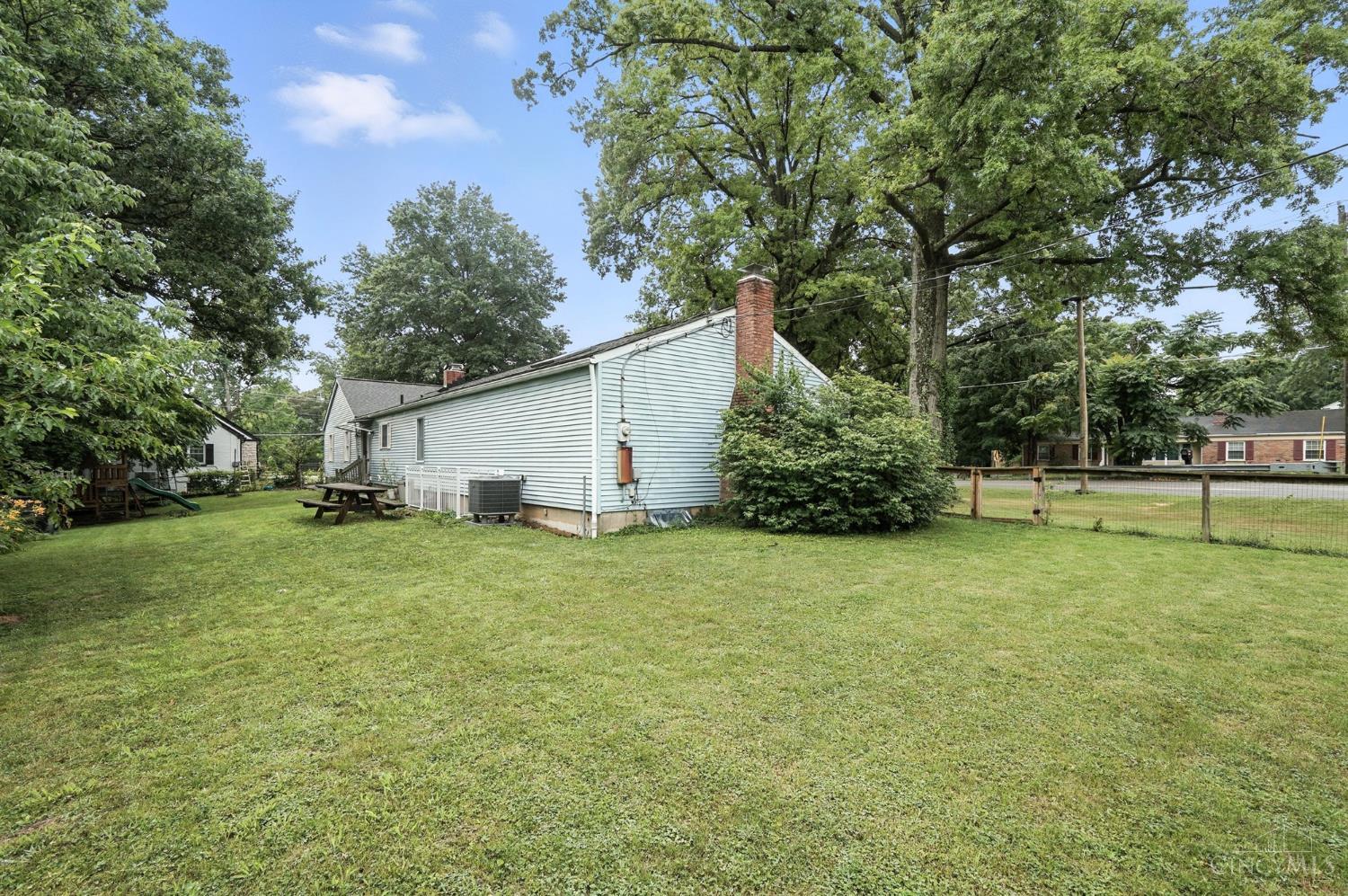 2070 Adams Road Cincinnati, OH 45231 - Photo 7 of 49 Gallery Image 7