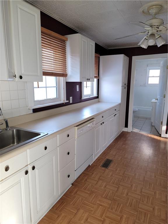 95 Crossridge Road Charleroi, PA 15022 - Photo 6 of 20 Gallery Image 6