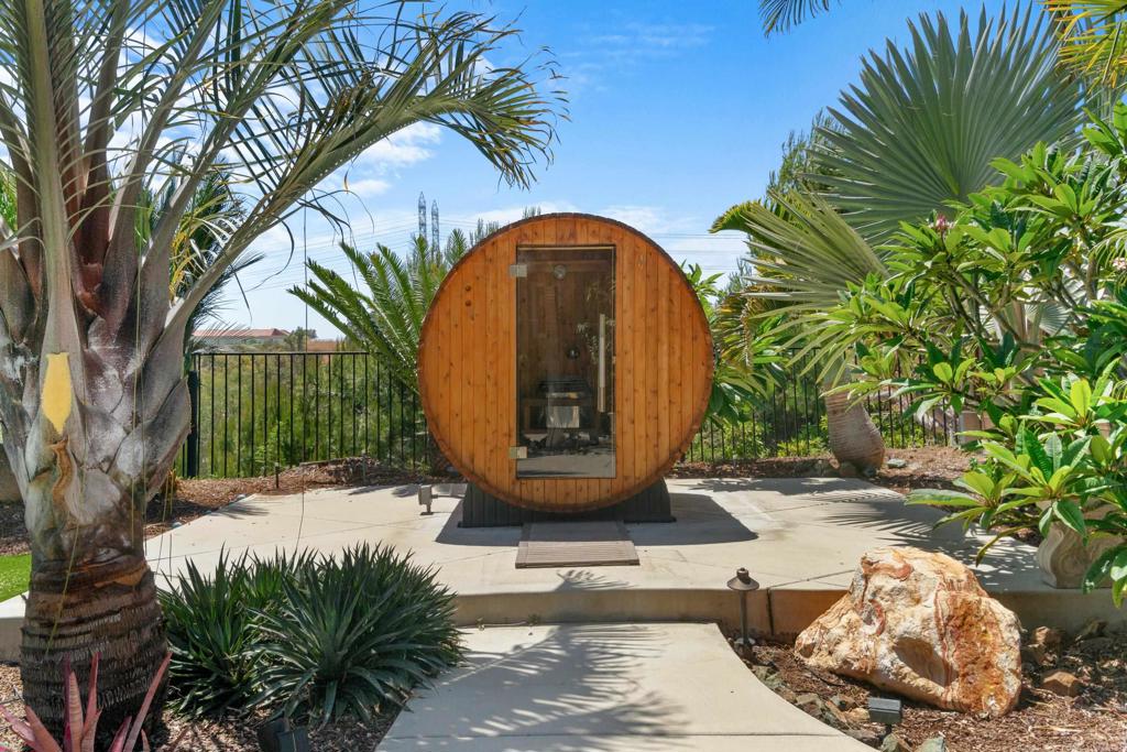 2285 Valley Road Oceanside, CA 92056 - Photo 7 of 64