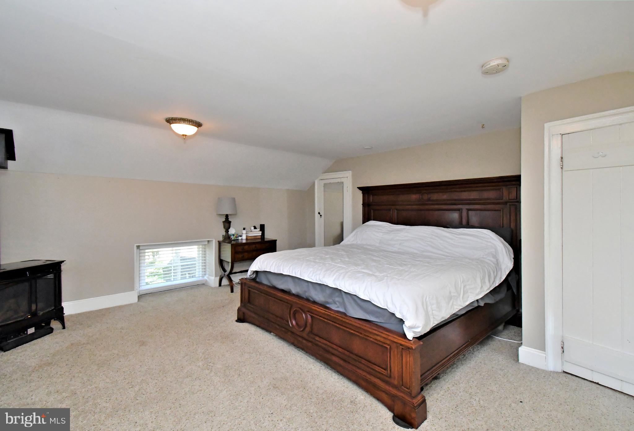 381 Holland Road Holland, PA 18966 - Photo 33 of 86 Gallery Image 33