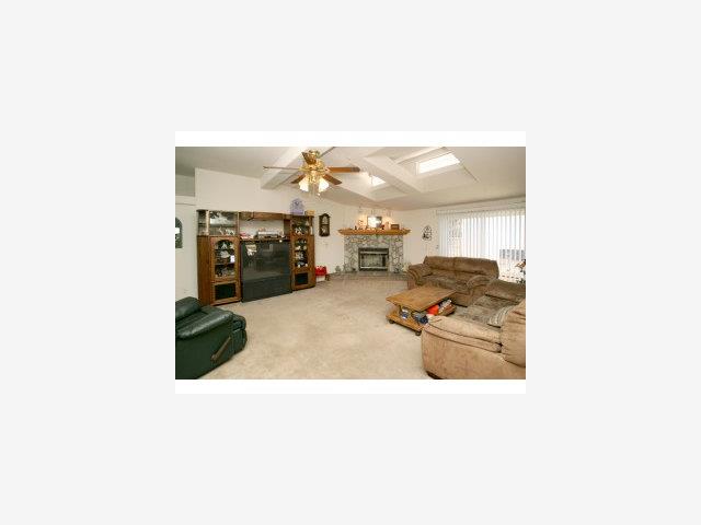 371 Strawberry Road Watsonville, CA 95076 - Photo 6 of 9 Gallery Image 6