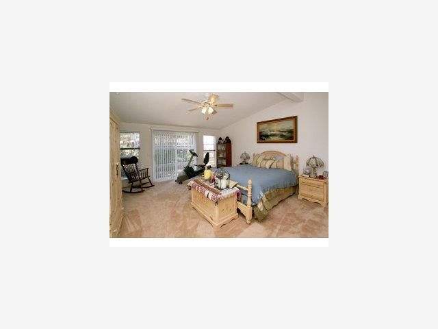 371 Strawberry Road Watsonville, CA 95076 - Photo 7 of 9 Gallery Image 7