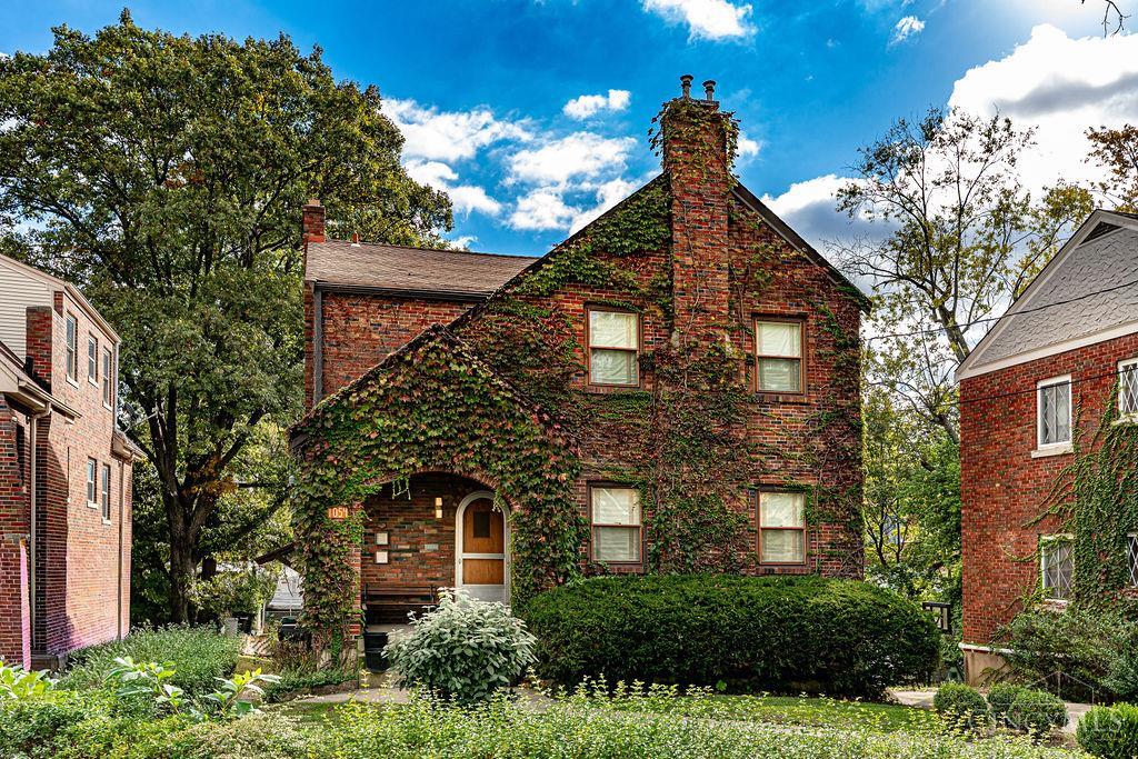 1054 Rutledge Avenue Cincinnati, OH 45205 - Photo 1 of 34 Gallery Image 1