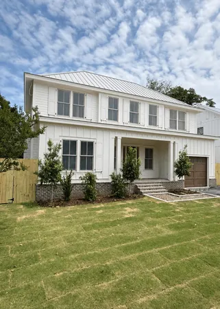 $2,500,000 | 2 Joyce Avenue, Mount Pleasant, SC 29464