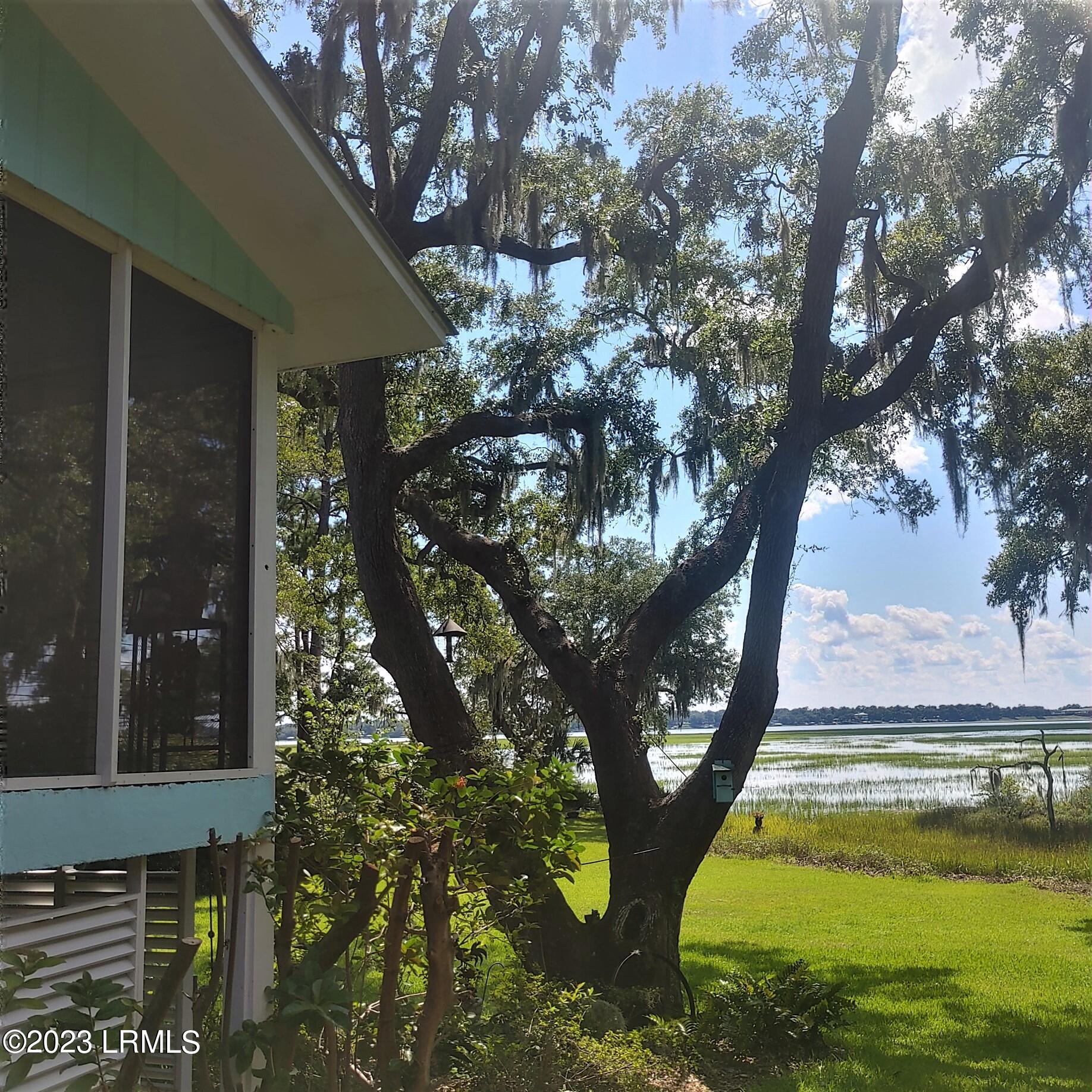 46 Meridian Road Beaufort, SC 29907 - Photo 2 of 42 Side 2