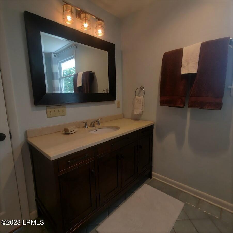 46 Meridian Road Beaufort, SC 29907 - Photo 27 of 42 MBR bath2 (2)