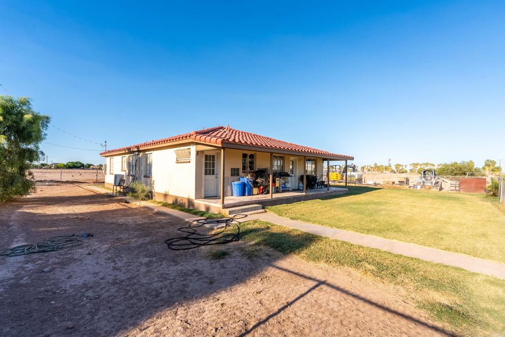 225 West Legion Road Brawley, CA 92227 - Photo 2 of 38