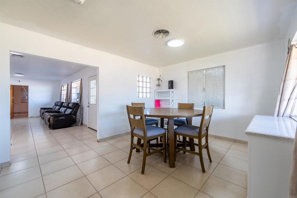 225 West Legion Road Brawley, CA 92227 - Photo 8 of 38