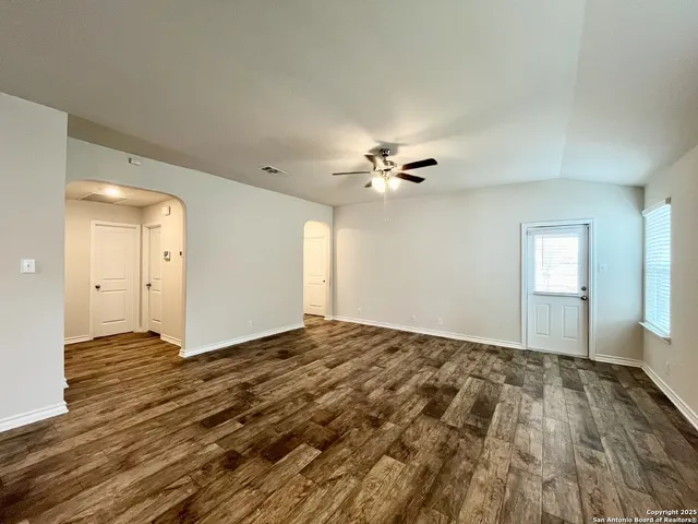 $1,650 | 6810 Schillings Key, San Antonio, TX 78252