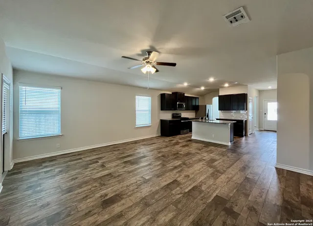 $1,650 | 6810 Schillings Key, San Antonio, TX 78252