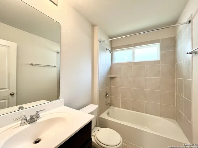 $1,650 | 6810 Schillings Key, San Antonio, TX 78252