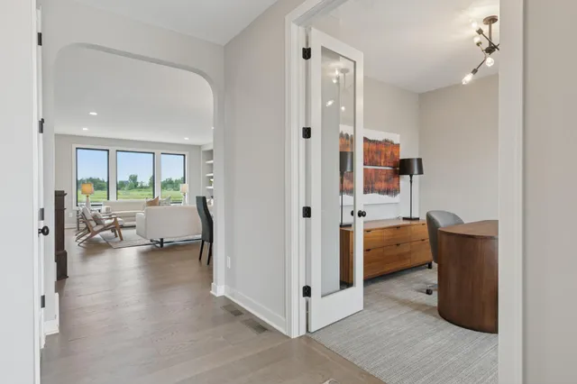 $1,280,854 | 4705 Ogden Trail North, Stillwater, MN 55082