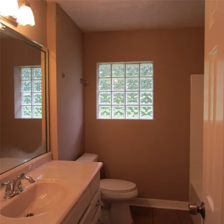 $2,000 | 18675 Ferne Drive, Porter, TX 77365