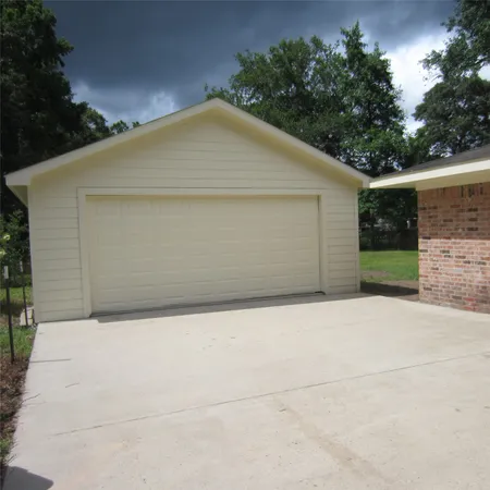 $2,050 | 18675 Ferne Drive, Porter, TX 77365