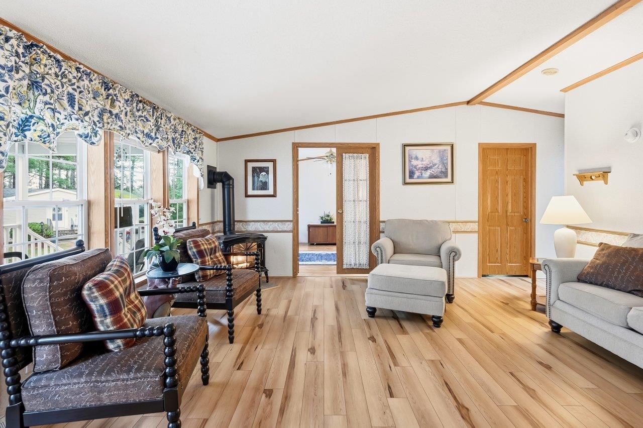 10 Lark Lane Rochester, NH 03868 - Photo 5 of 37