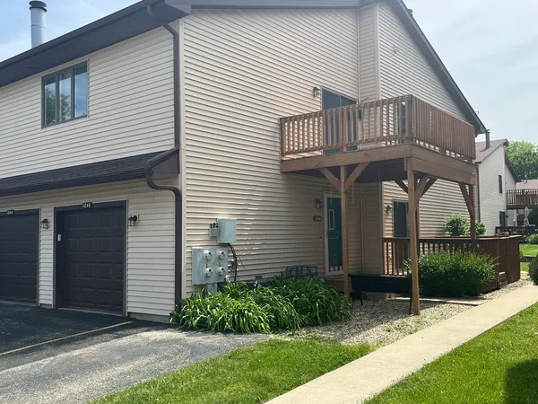 $1,850 | 1846 Kerrybrook Court, Unit 1846, Sycamore, IL 60178