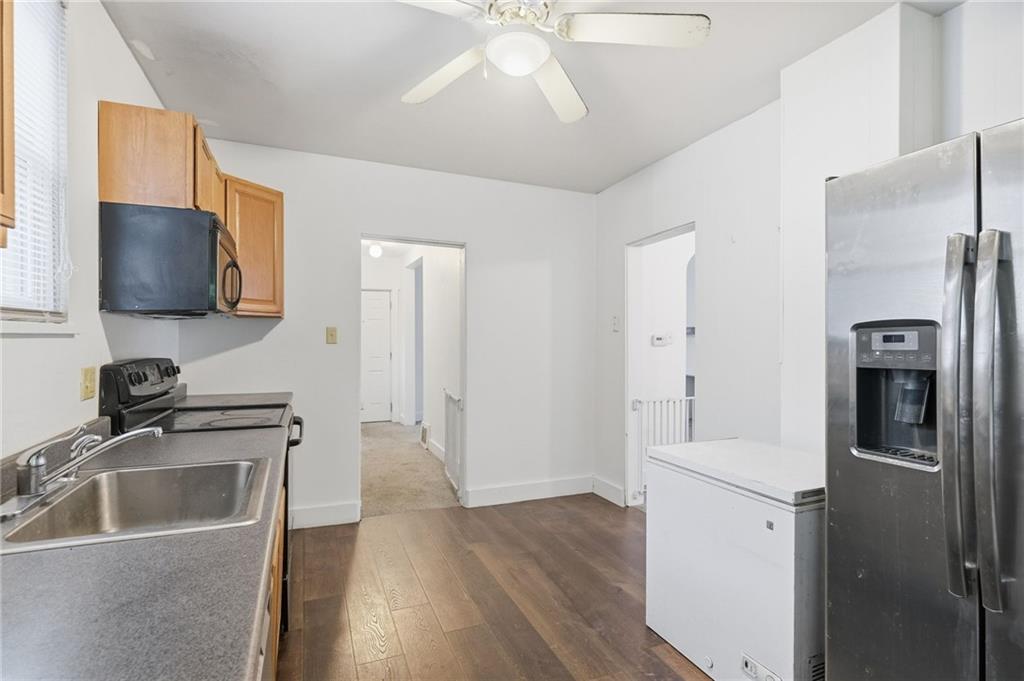 1264 Grove Road Pittsburgh, PA 15234 - Photo 13 of 27 Gallery Image 13