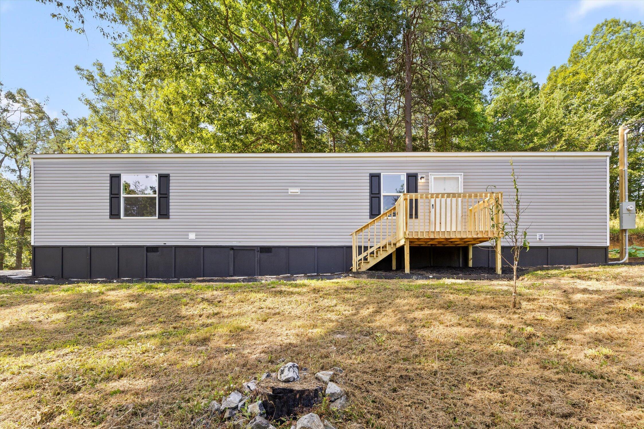 319 Scratch Ankle Road Trenton, GA 30752 - Photo 8 of 24 01-319 Scratch Ankle_-3