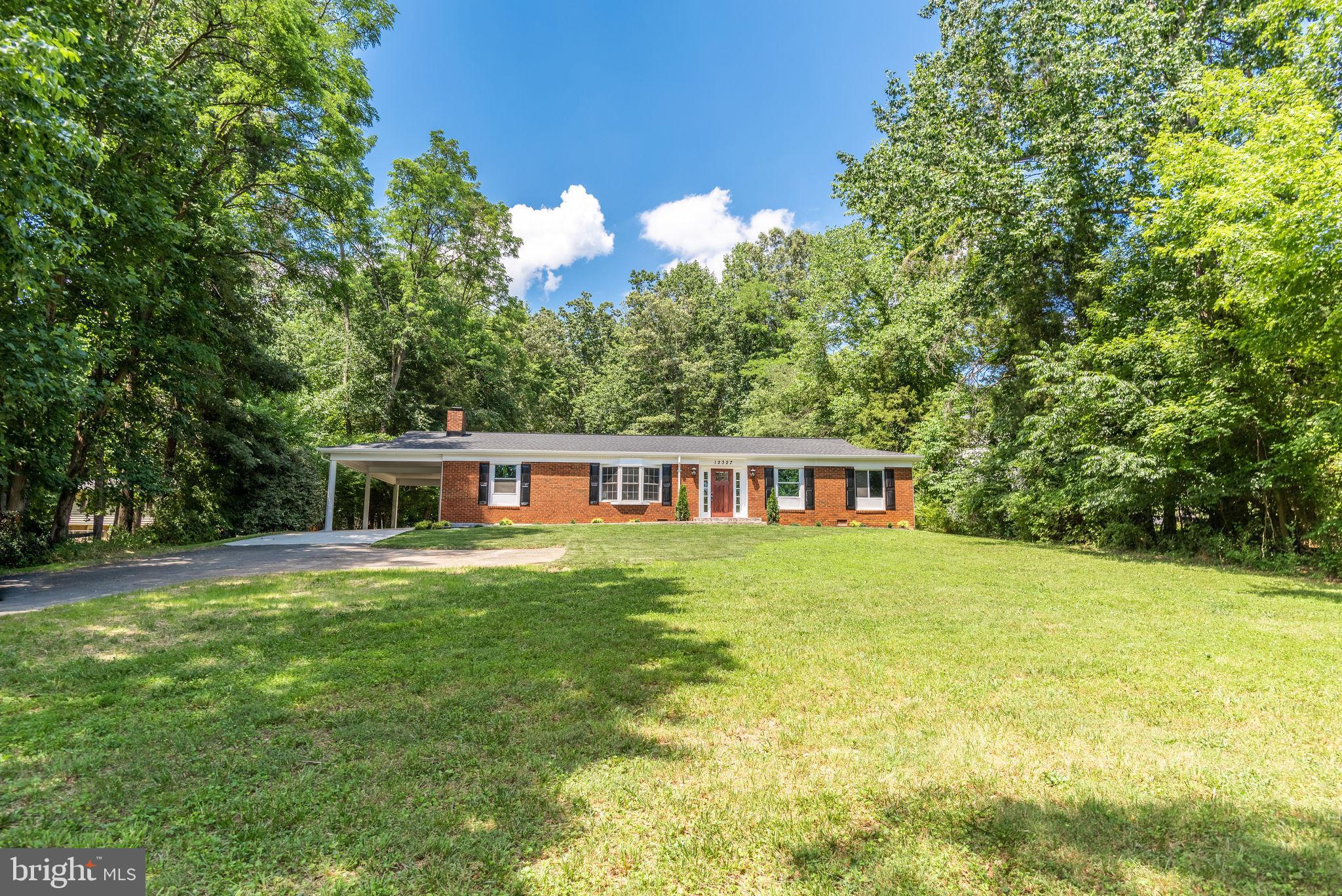 12327 Purcell Road Manassas, VA 20112 - Photo 3 of 56