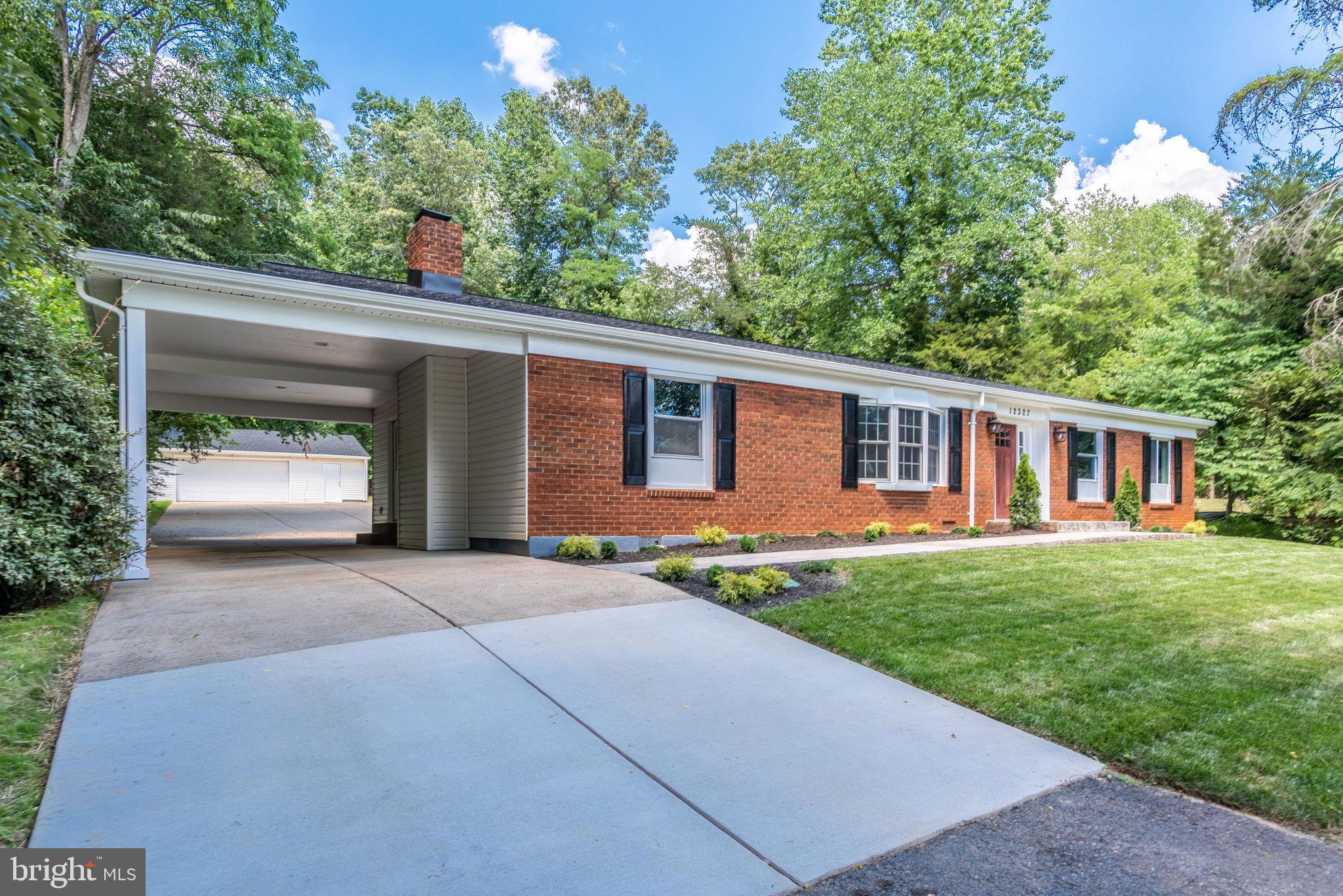 12327 Purcell Road Manassas, VA 20112 - Photo 6 of 56