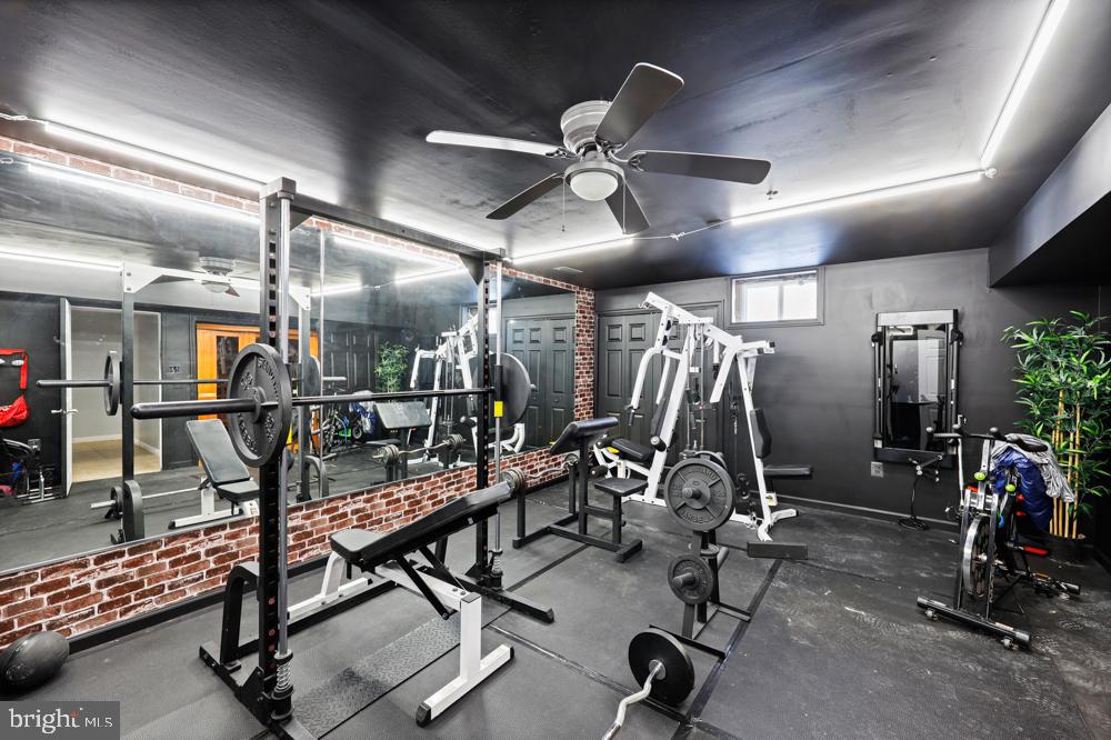 13710 Baden Naylor Road Upper Marlboro, MD 20772 - Photo 51 of 66 a view of a room with gym equipment