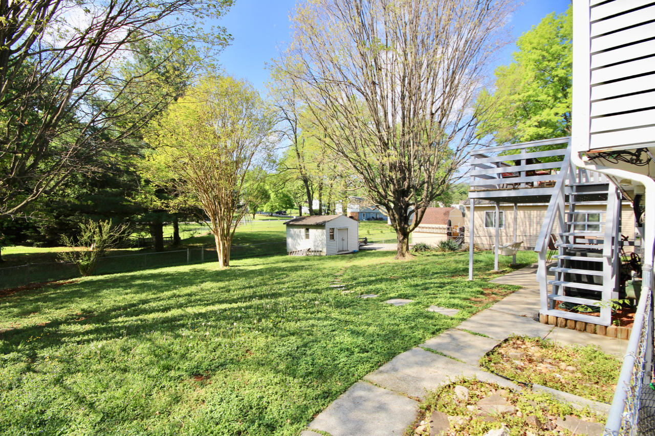 3924 Bower Road Roanoke, VA 24018 - Photo 8 of 42 Bower - 10