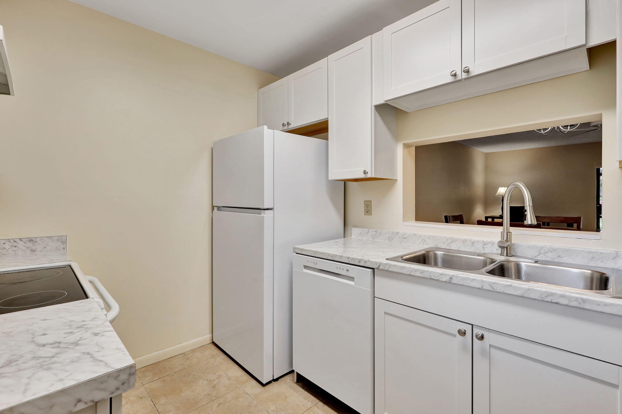 120 Northwest 70th Street, Unit 103 Boca Raton, FL 33487 - Photo 4 of 26 4-web-or-mls-_82A0274