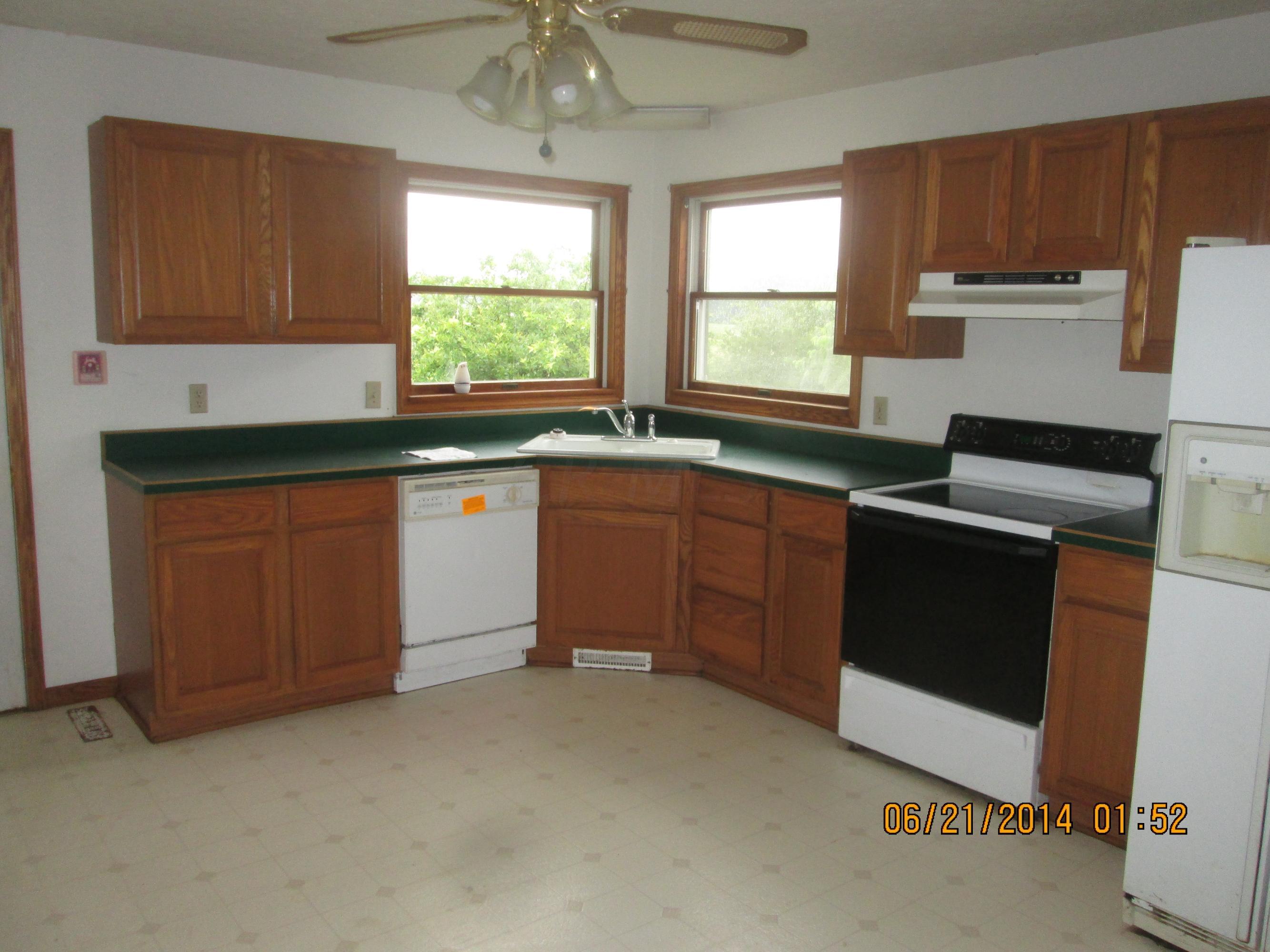 3730 Larimore Road Mount Vernon, OH 43050 - Photo 6 of 22