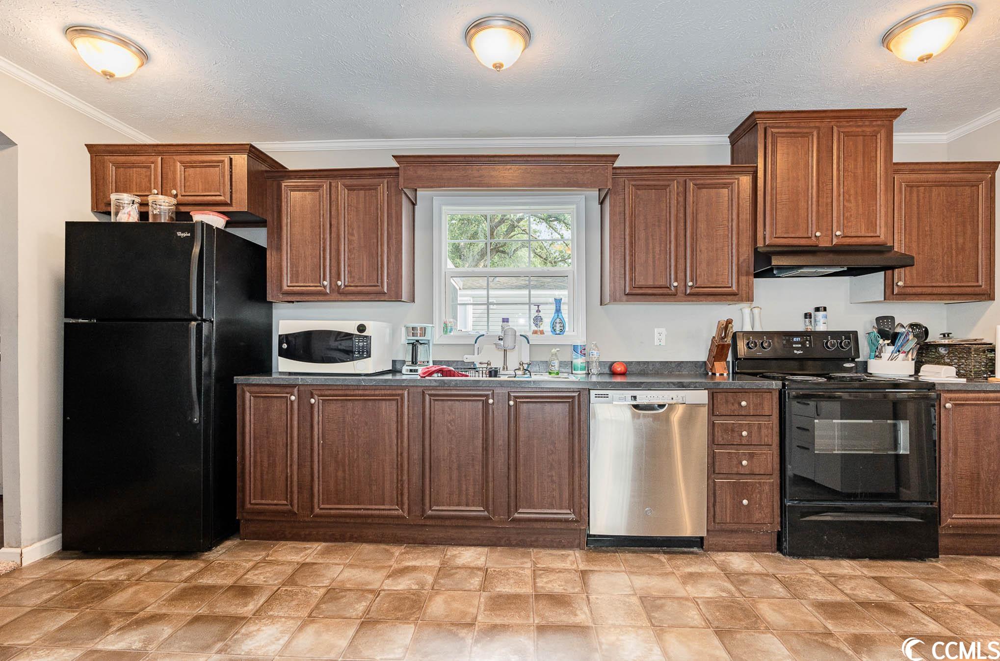 87 Beacon Court Murrells Inlet, SC 29576 - Photo 5 of 30