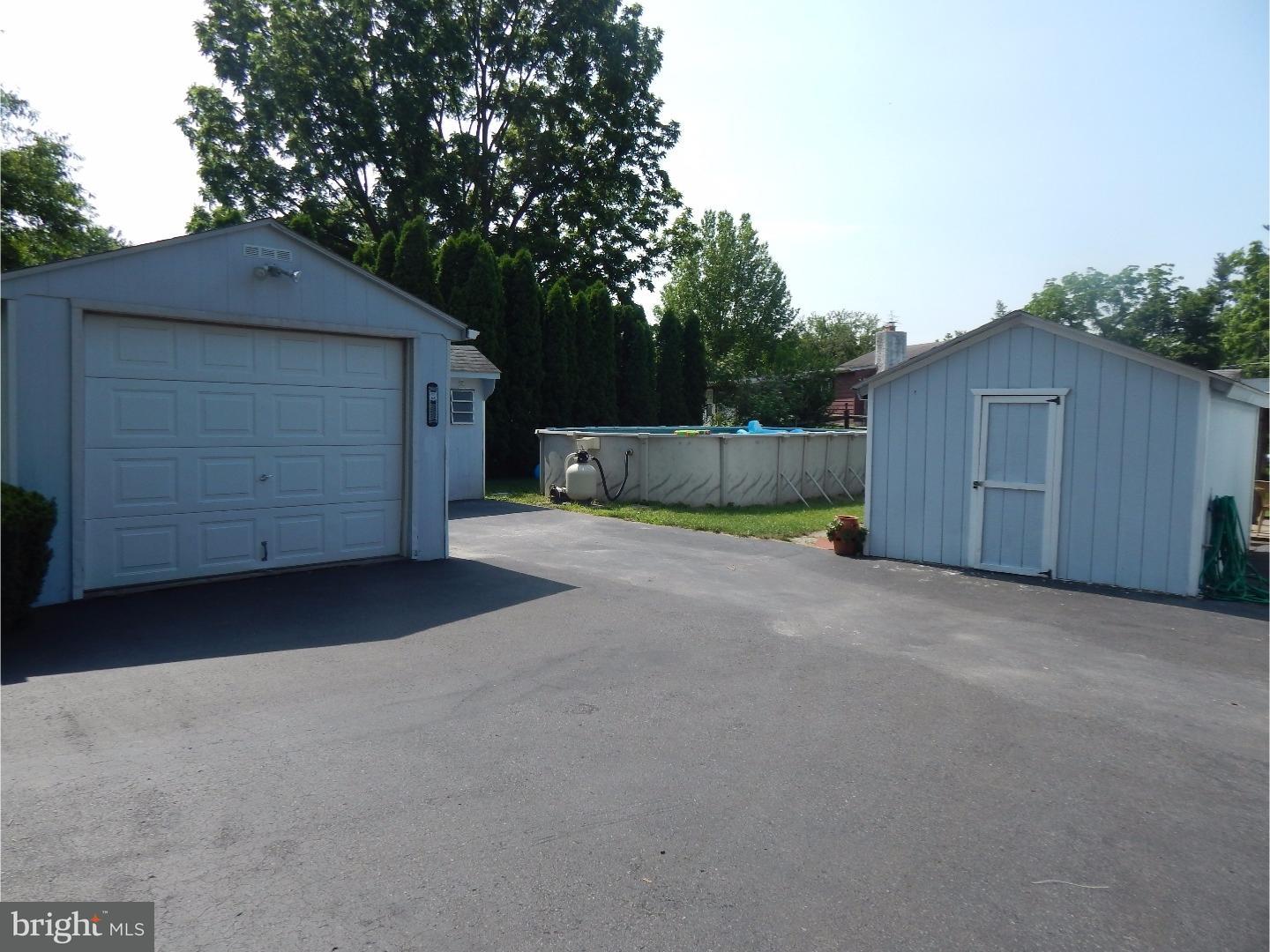 7 Hillview Road Birdsboro, PA 19508 - Photo 3 of 11 Gallery Image 3
