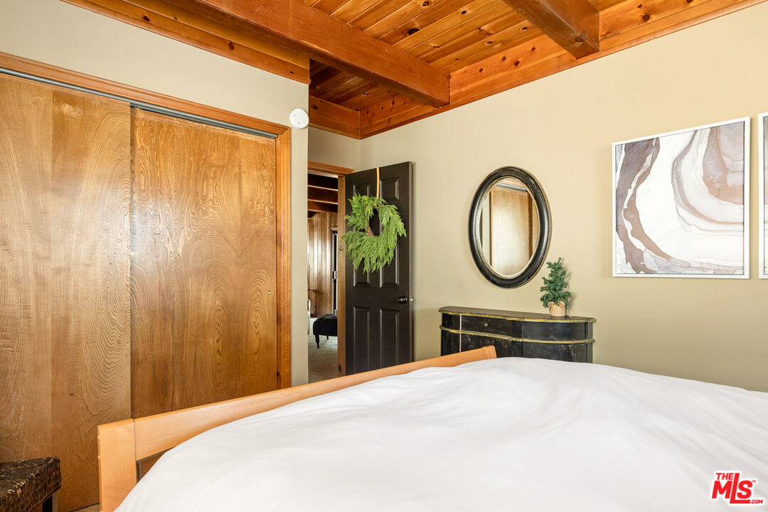 504 Rainier Road Lake Arrowhead, CA 92352 - Photo 21 of 37 Gallery Image 21