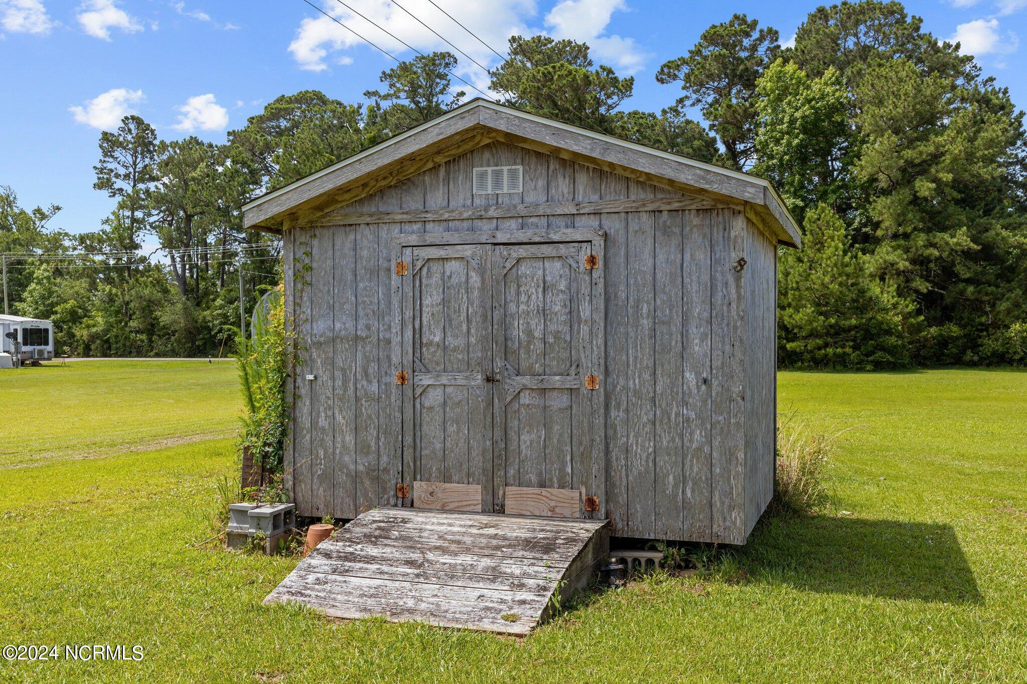 275 Channel Rock Road Beaufort, NC 28516 - Photo 29 of 31 Storage Shed