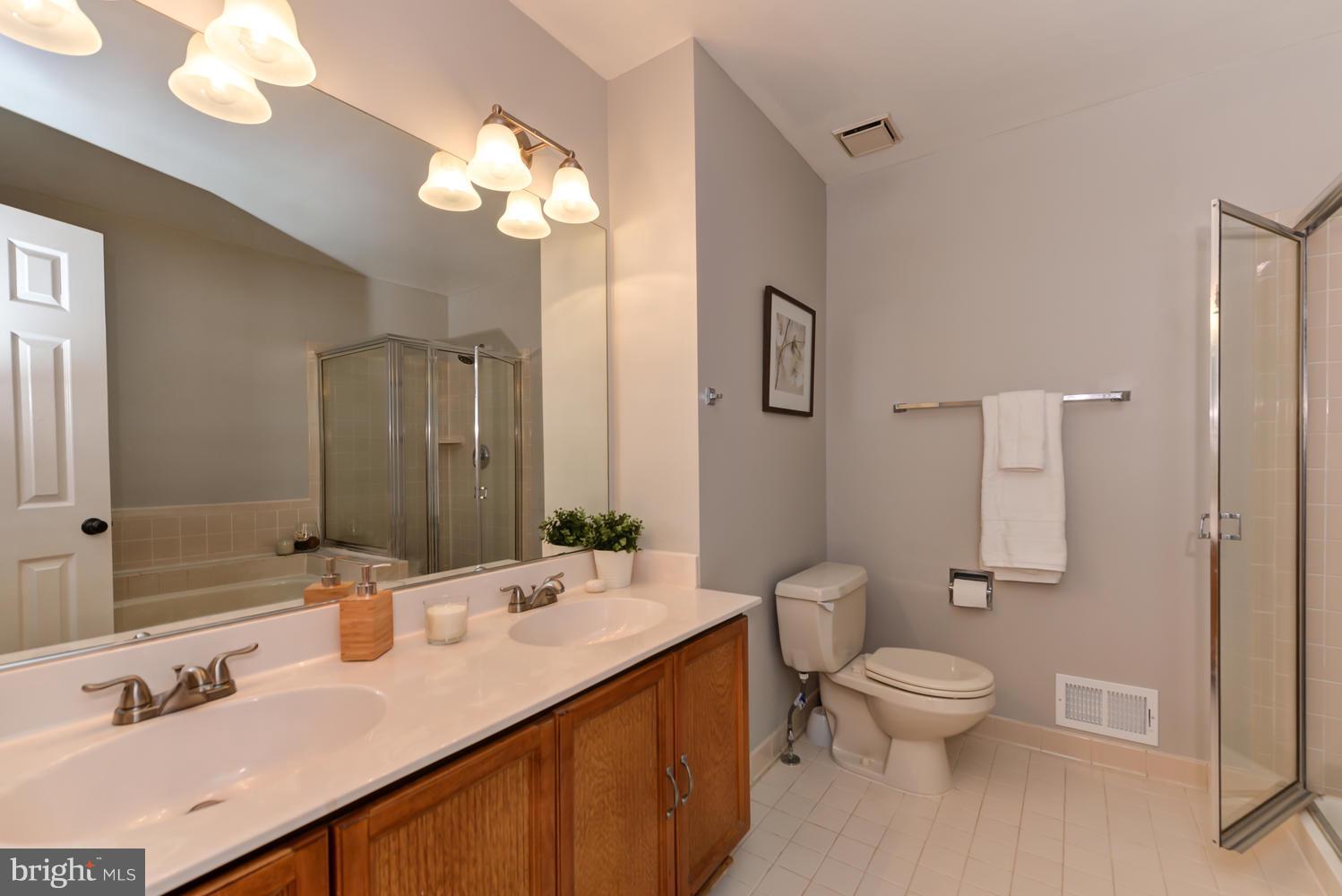 7227 Olde Lantern Way Springfield, VA 22152 - Photo 17 of 30 Double vanity