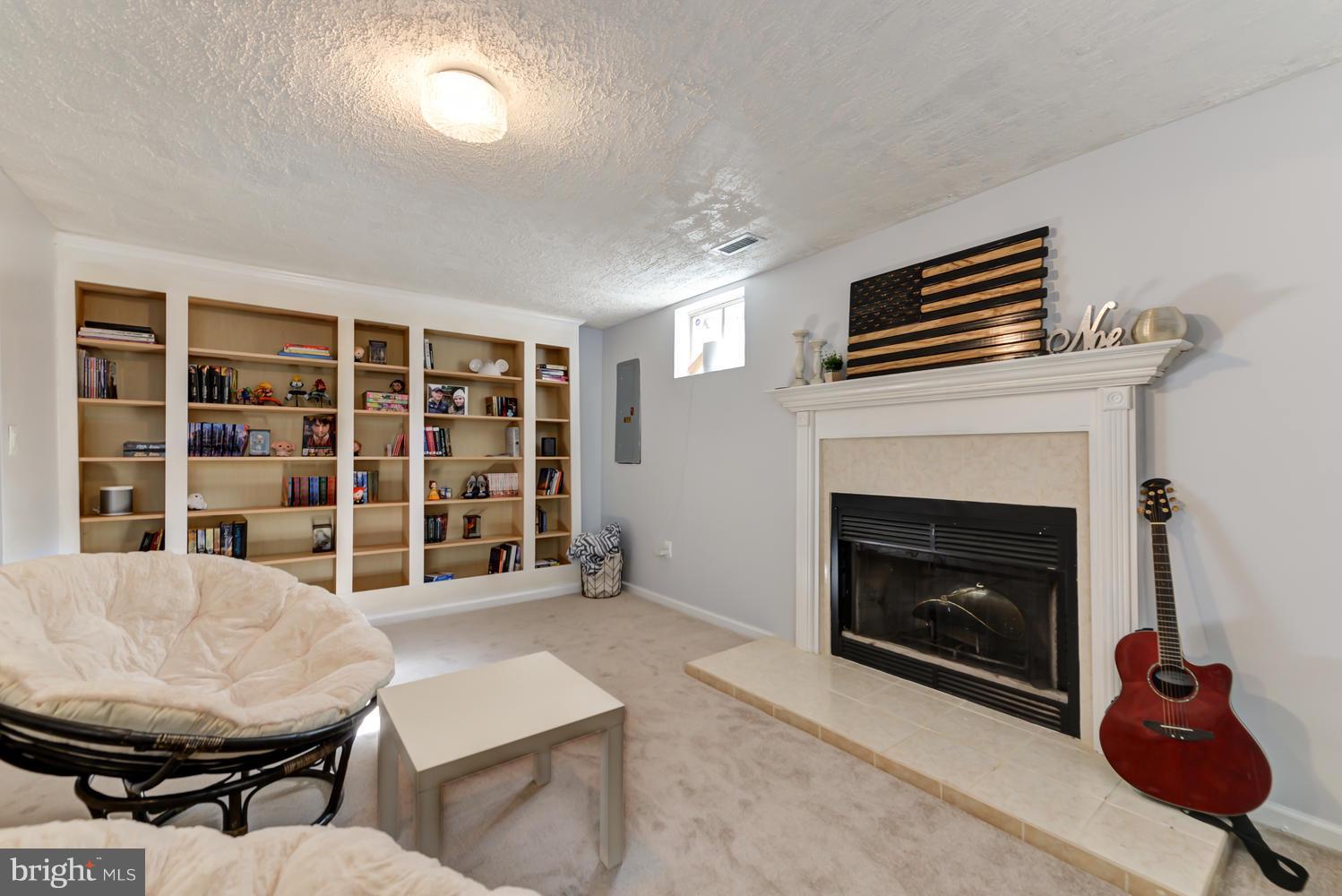 7227 Olde Lantern Way Springfield, VA 22152 - Photo 24 of 30 Gas Fireplace