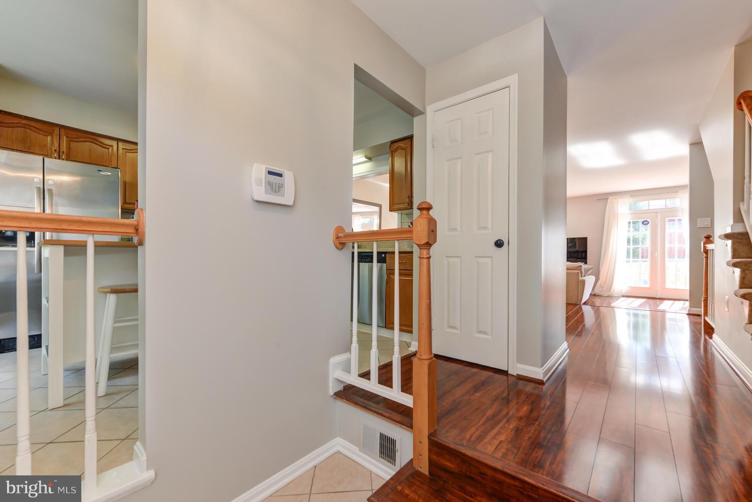 7227 Olde Lantern Way Springfield, VA 22152 - Photo 5 of 30 Interior (General)