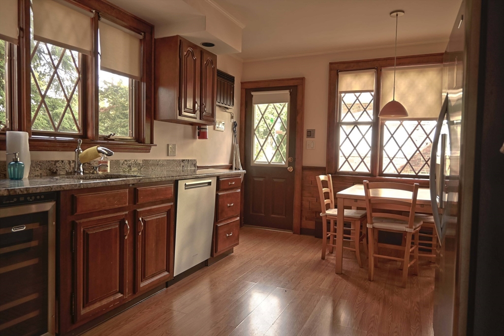 23 Richardson Road Belmont, MA 02478 - Photo 4 of 26