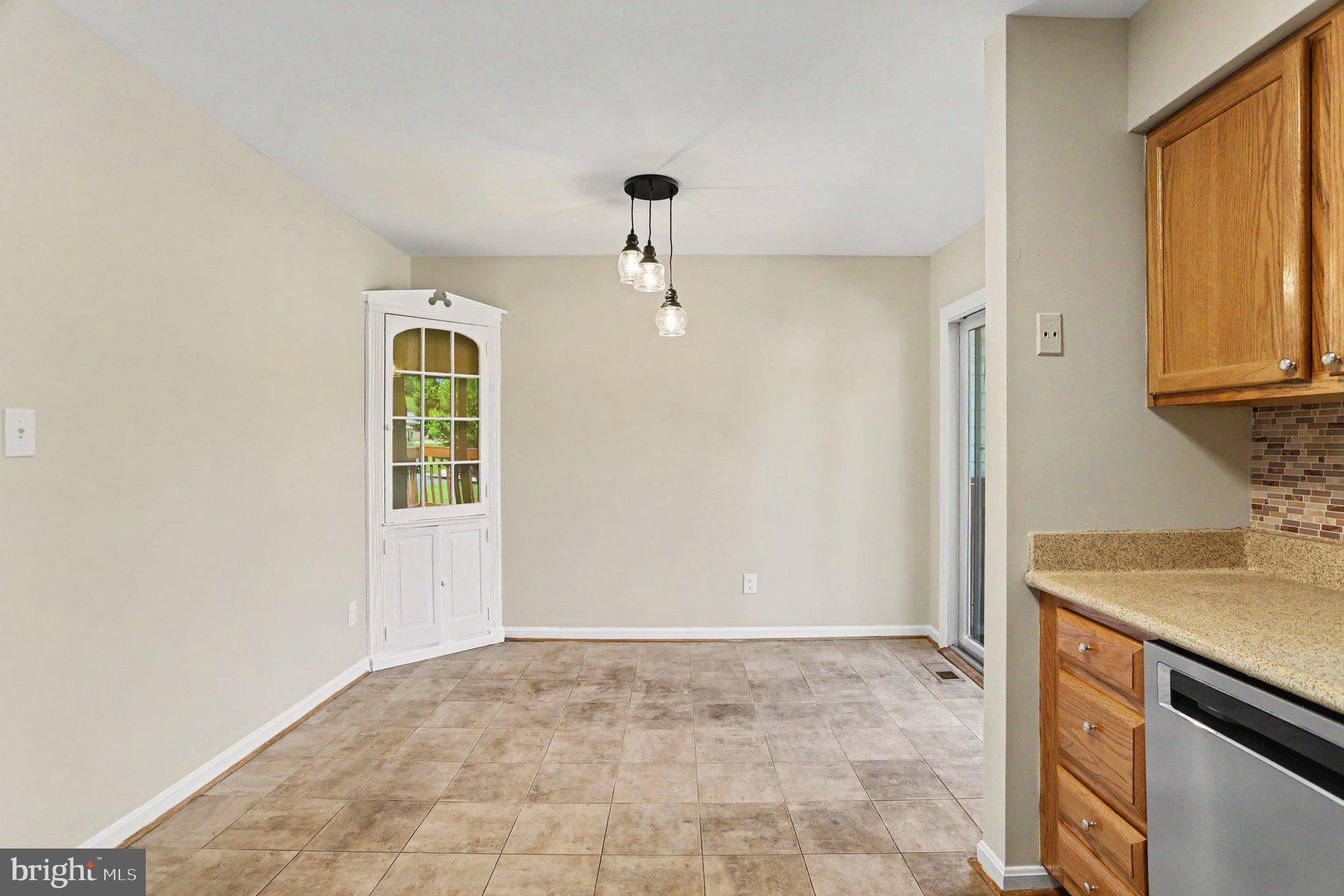 32 Tameron Place Rosedale, MD 21237 - Photo 7 of 39 Separate dining area off kitchen