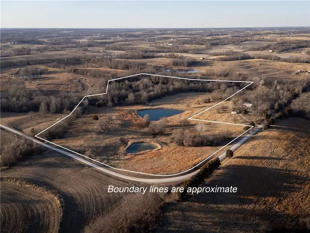 $156,250 | Rockingham Road, Hardin, MO 64035