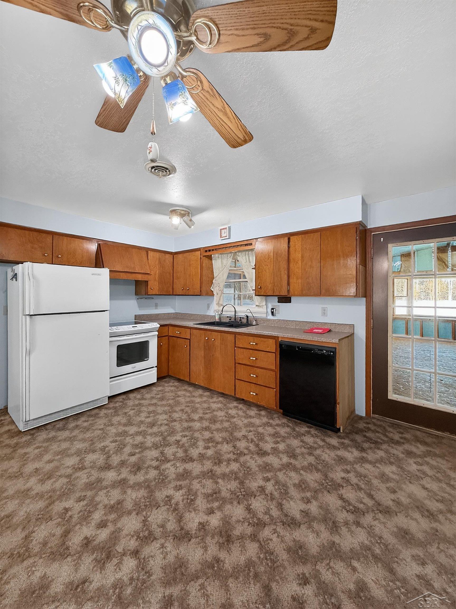 3636 West Nielsen Road Coleman, MI 48618 - Photo 6 of 43